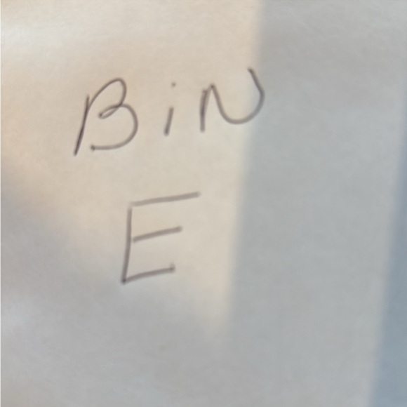 Old Navy women’s O.G straight  high rise jeans shorts size 14 . - Picture 9 of 9